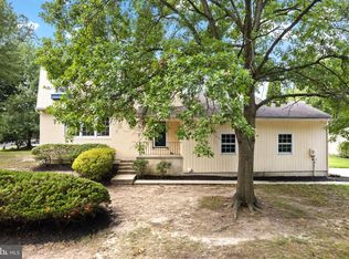 260 Village Ct, Haddonfield, NJ 08033