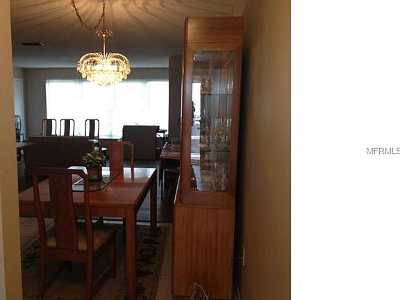 4th image of 5623 80th St N Unit 407
