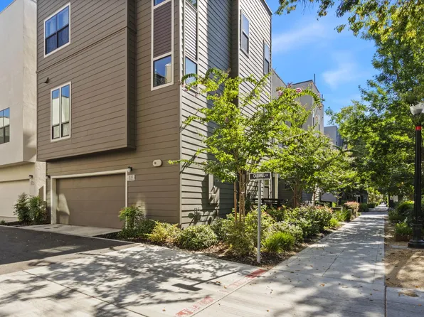 331 Caramel Ln, Sacramento, CA 95814
