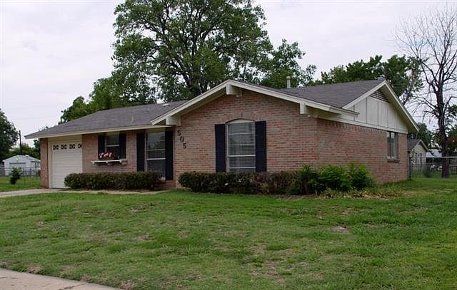 1st image of 505 Shorehaven Dr