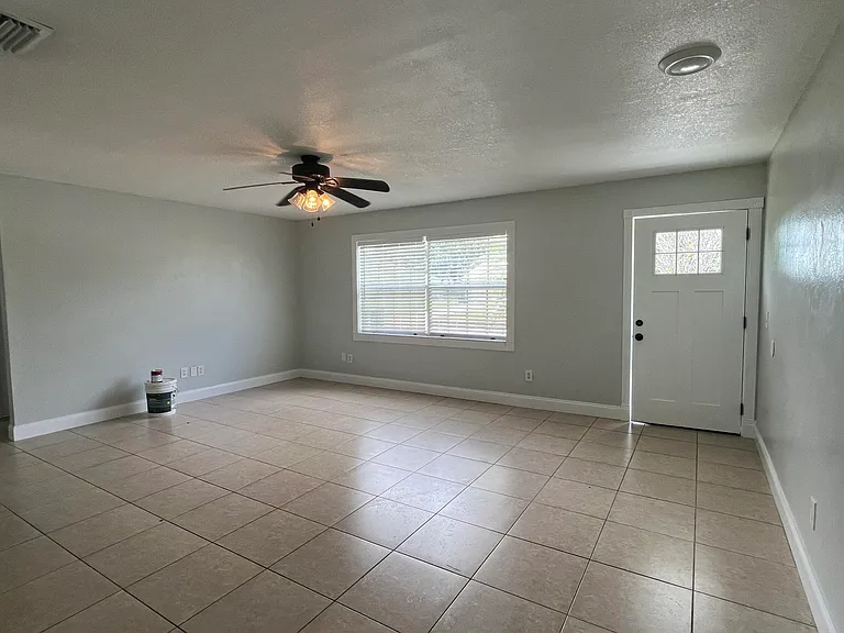 1790 SE North Buttonwood Dr — Photo 4