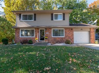 1023 S Washington St, Sullivan, IL 61951