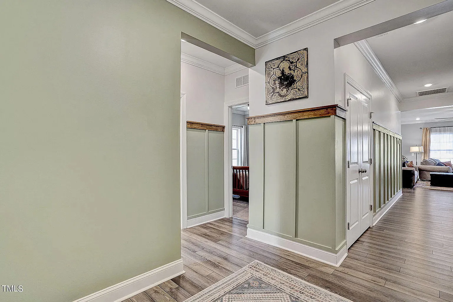 3 bed, 1816 sqft, $2,000 — Photo 2