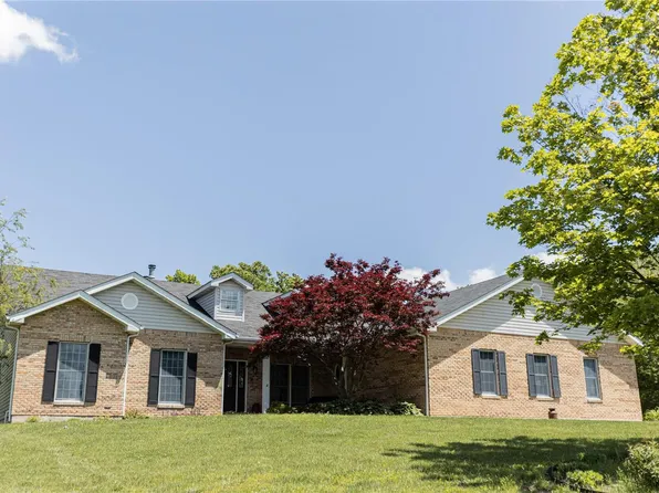 130 Savannah Dr, Troy, MO 63379