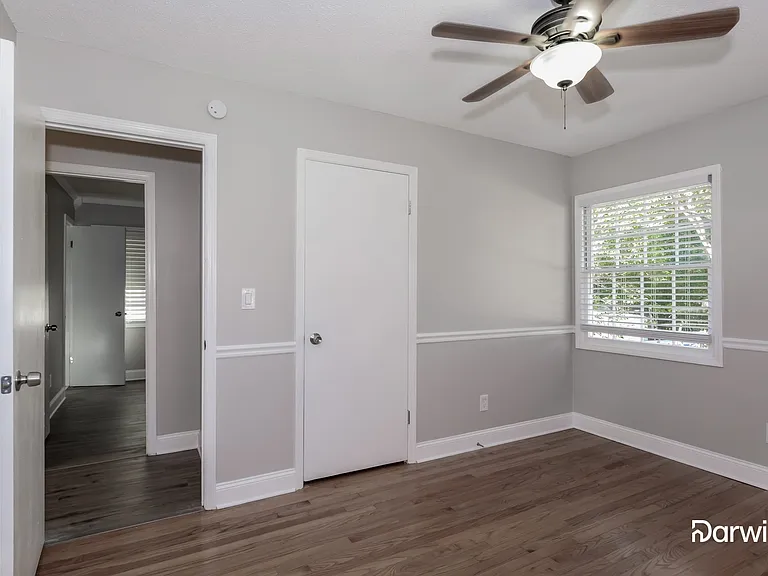 418 Meadow View Dr — Photo 9