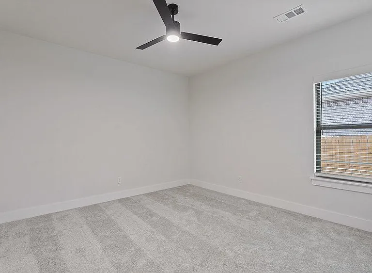 86 N Banner Ave — Photo 13