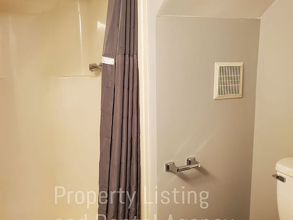 4th image of 510 Lamont St #4