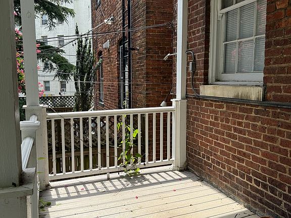 2nd image of 1614 Monument Ave #1R