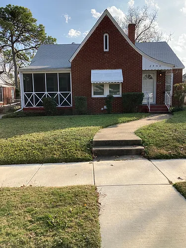 2750 Primrose Ave Photo 1