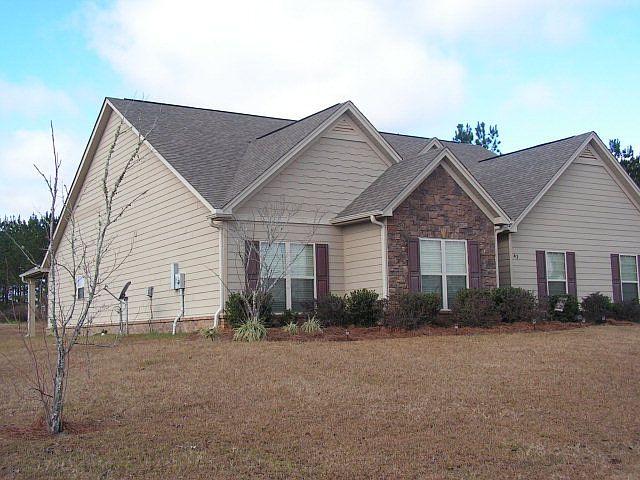 2nd image of 43 Riverbirch Ln