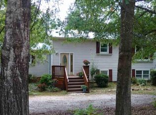 25 Lakeview Rd, Fountain Inn, SC 29644