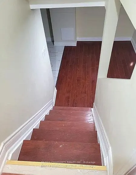 71 Middlecote Dr #BASEMENT — Photo 3