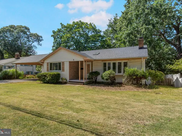 8 Wainwright Dr, Annapolis, MD 21401