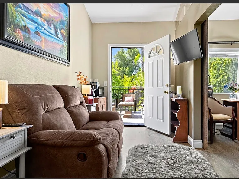 8101 E Woodsboro Ave — Photo 27