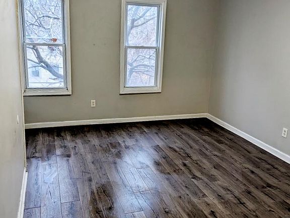 4th image of 3064 W 47th St #2