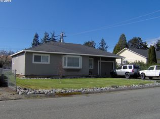 405 Linden Ln, Brookings, OR