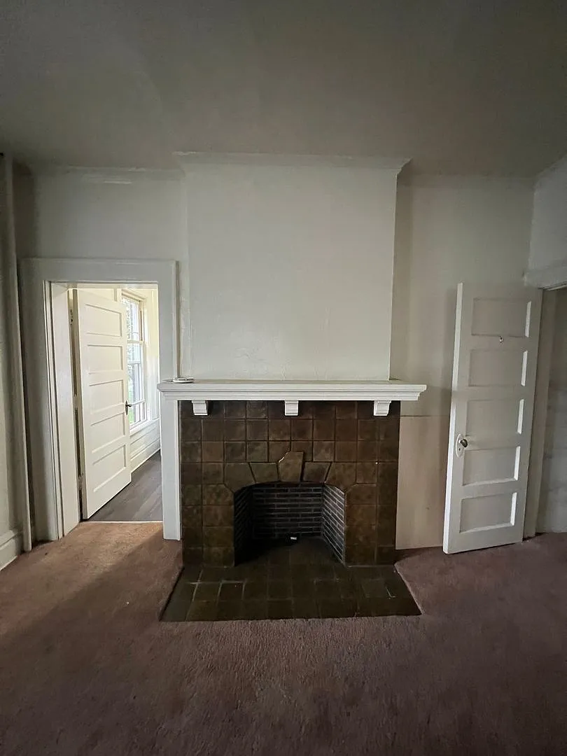 348 E 15th Ave — Photo 3