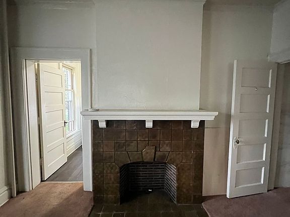 3rd image of 348 E 14th Ave #B