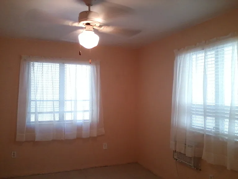 920 Meridian Ave — Photo 8