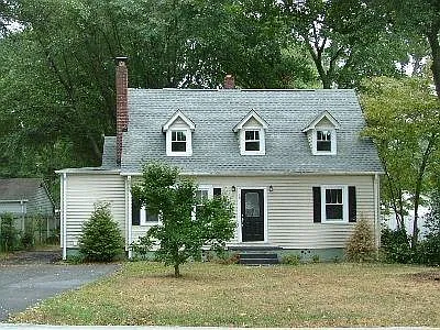 4 bed, 1500 sqft, $1,565 — Photo 1