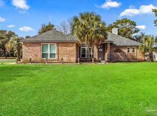 2701 Creeks Edge Ln, Navarre, FL 32566