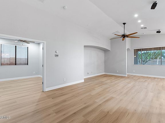 3rd image of 10361 W FOOTHILL Drive