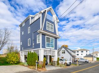 1140 Fairfield Beach Rd, Fairfield, CT 06824