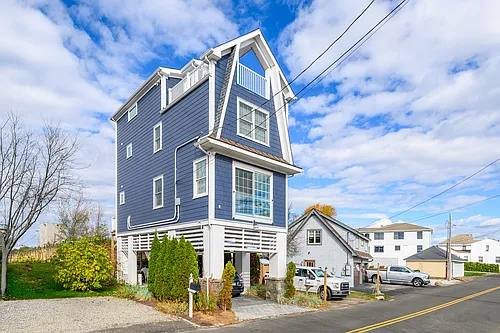 1140 Fairfield Beach Rd Photo 1