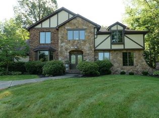 2313 S Hametown Rd, Akron, OH 44321