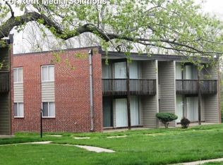 454 NE 68th St, Gladstone, MO 64118