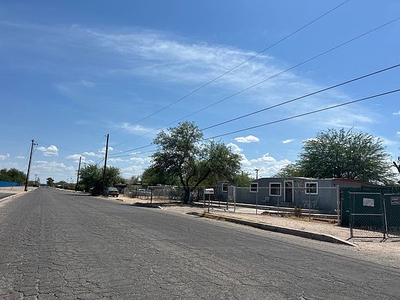 4th image of 5942 S Del Moral Blvd