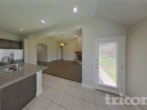 5th image of 513 Alice Ln