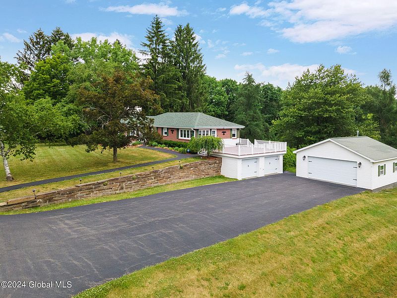 2nd image of 1517 N Mansion Road