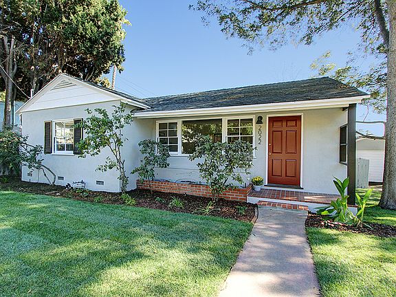 2nd image of 2022 Las Flores Dr