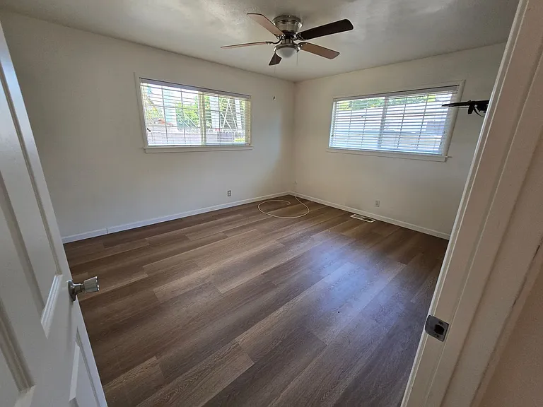 2812 Saint Bonaventure Dr — Photo 9