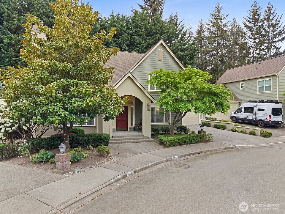 1st image of 6712 127 Place SE