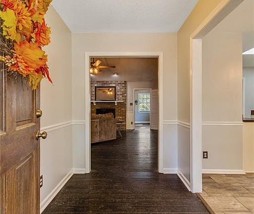 3rd image of 130 N Sheftall Cir
