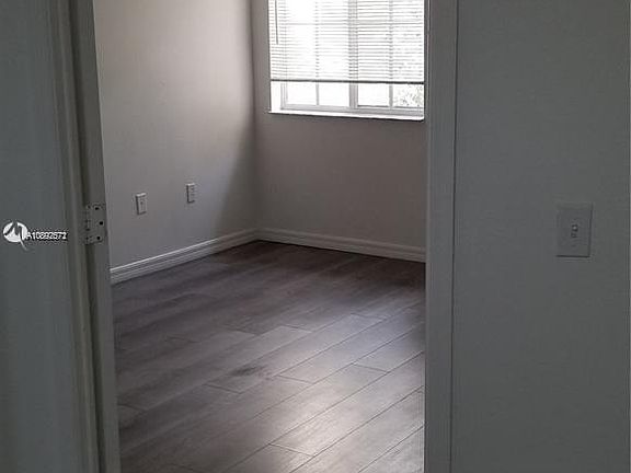 3rd image of 2433 Centergate Dr APT 304