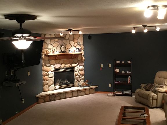 Basement - Family room