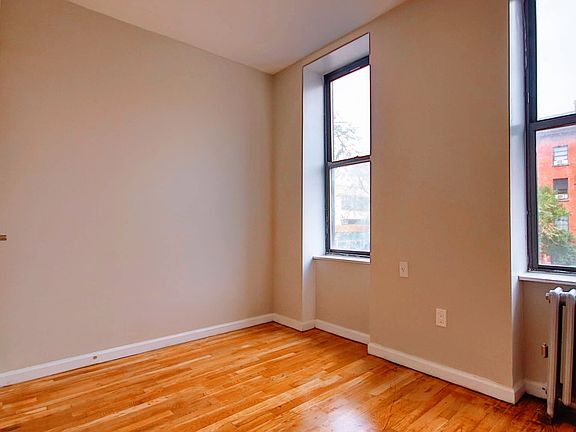 5th image of 200 1st Ave APT 1