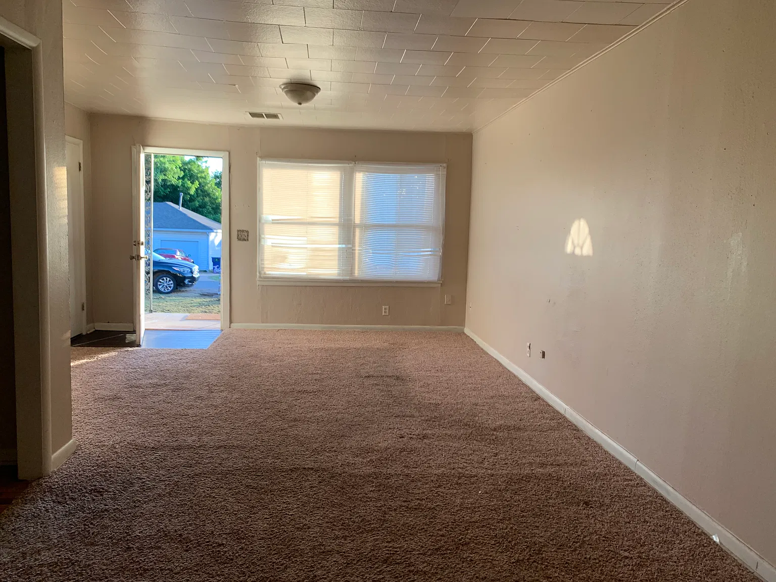 2 bed, 976 sqft, $820 — Photo 4