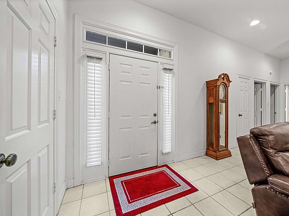 5th image of 5304 Maisie Ln
