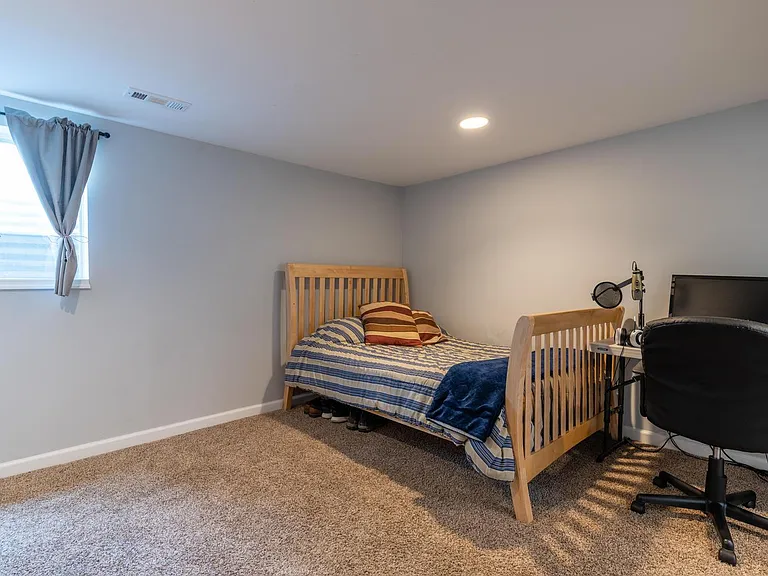 7322 Ronald St — Photo 31
