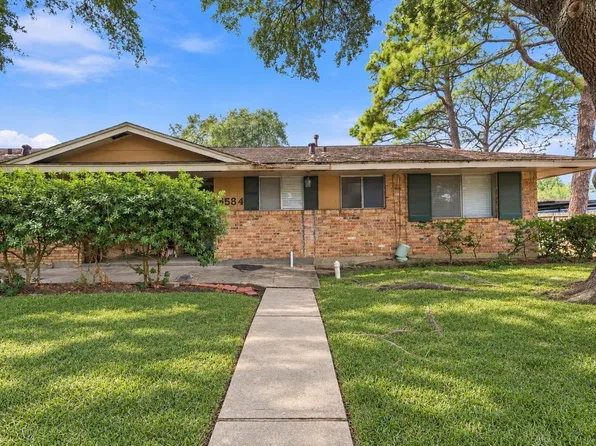 16584 Buccaneer Ln, Houston, TX 77062