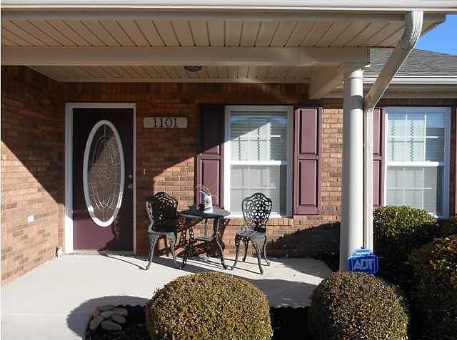1st image of 1101 Applebrook Dr
