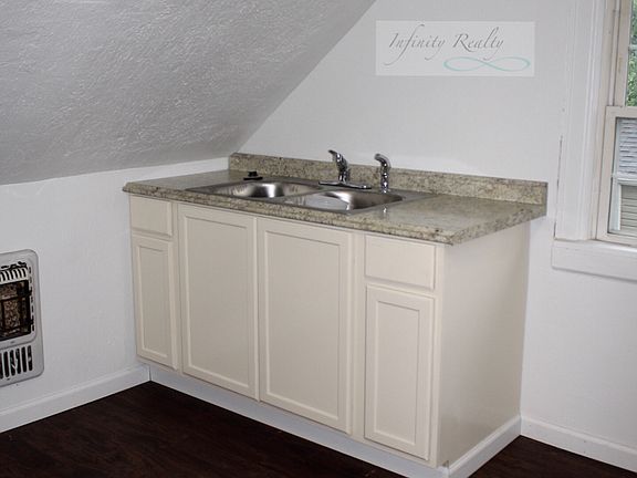 2nd image of 112 Shepherd Ave #2