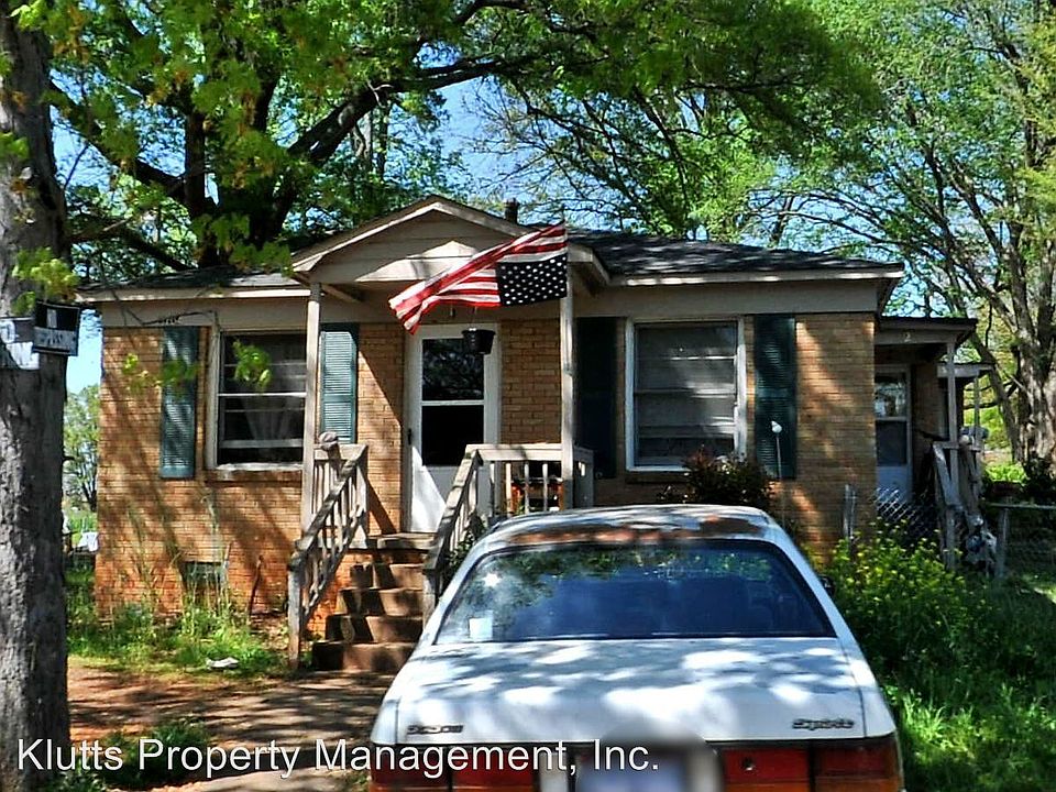 2nd image of 3204 Seymour Dr APT 3