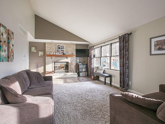 5th image of 55888 Jefferson Knolls Dr