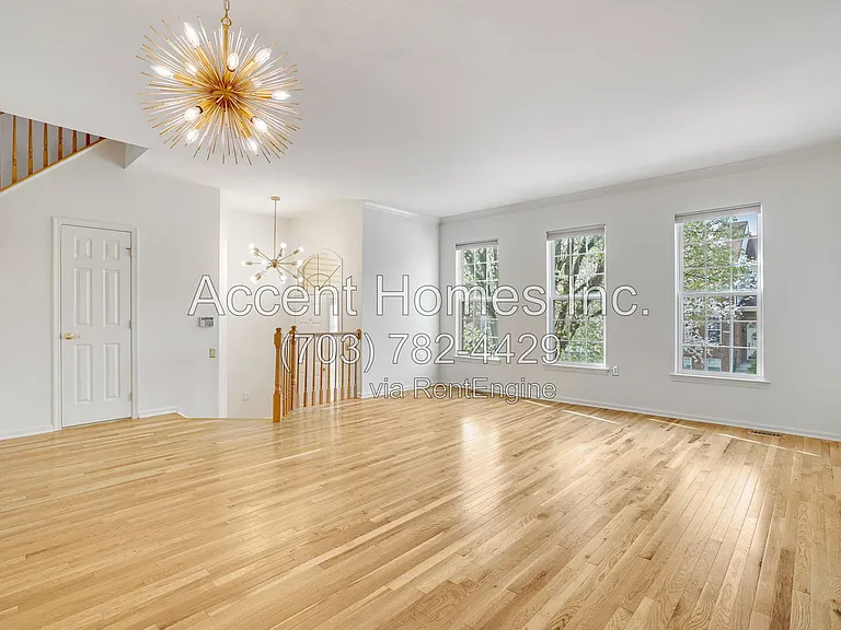 21217 Millwood Sq — Photo 10