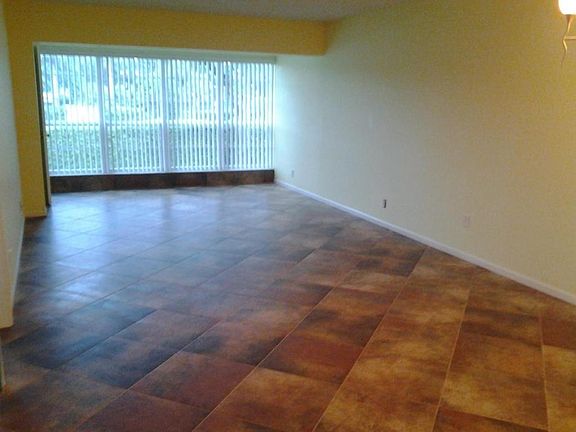 3rd image of 2520 Black Olive Blvd